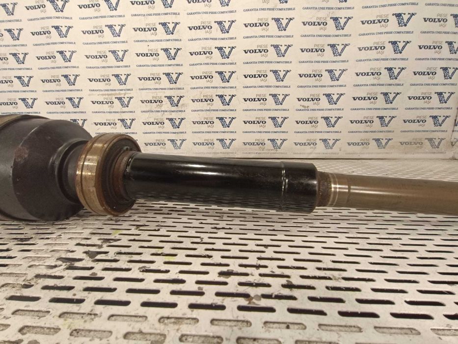 planetara dreapta VOLVO XC60 2.4D5 E4 manual AWD P30783070