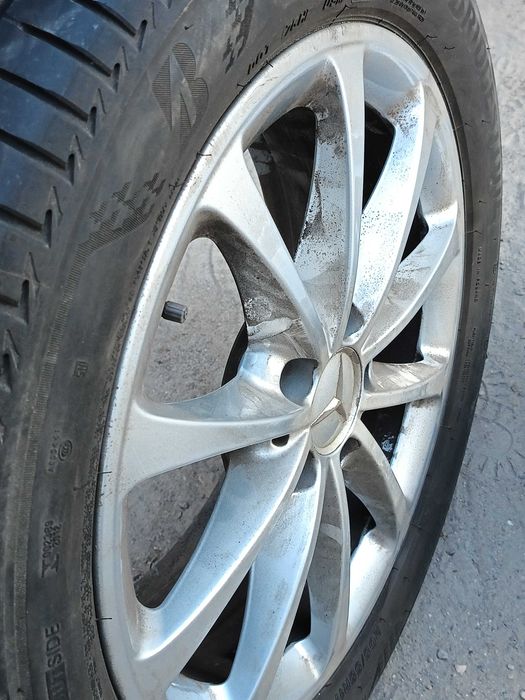 Мерцедес 17 лети джанти плюс гуми