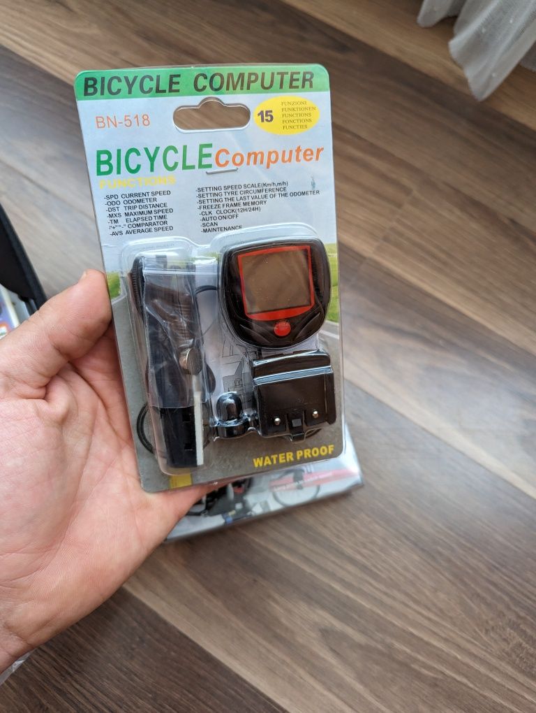 Suport telefon, lanterna, kilometraj, becuri accesorii biciclete