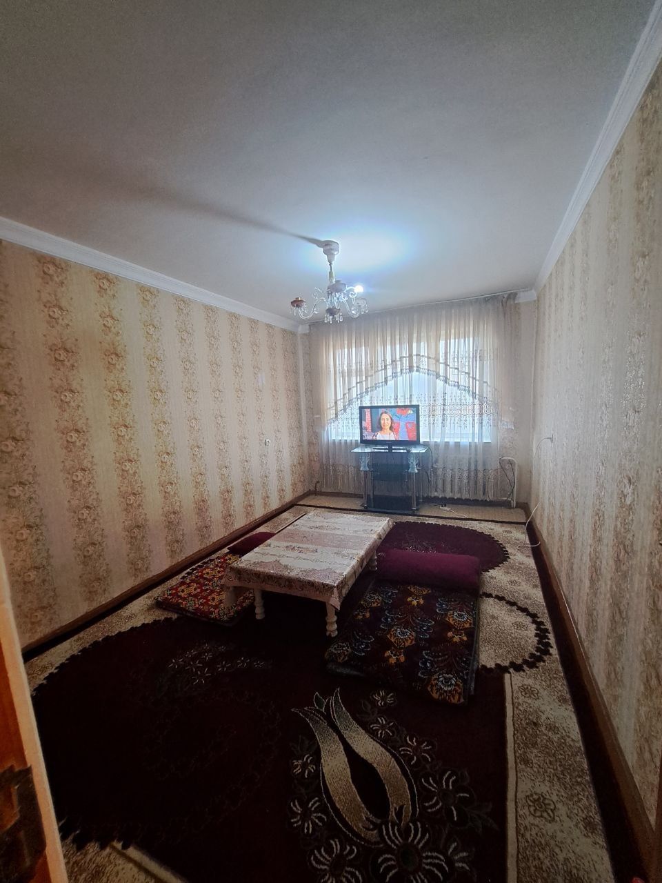 Сдается 2х комнатная квартира в районе Мархабо
