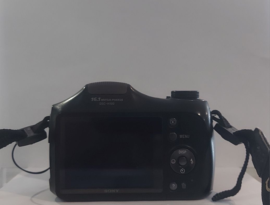 Продам фотоаппарат  Sony DSC-H100