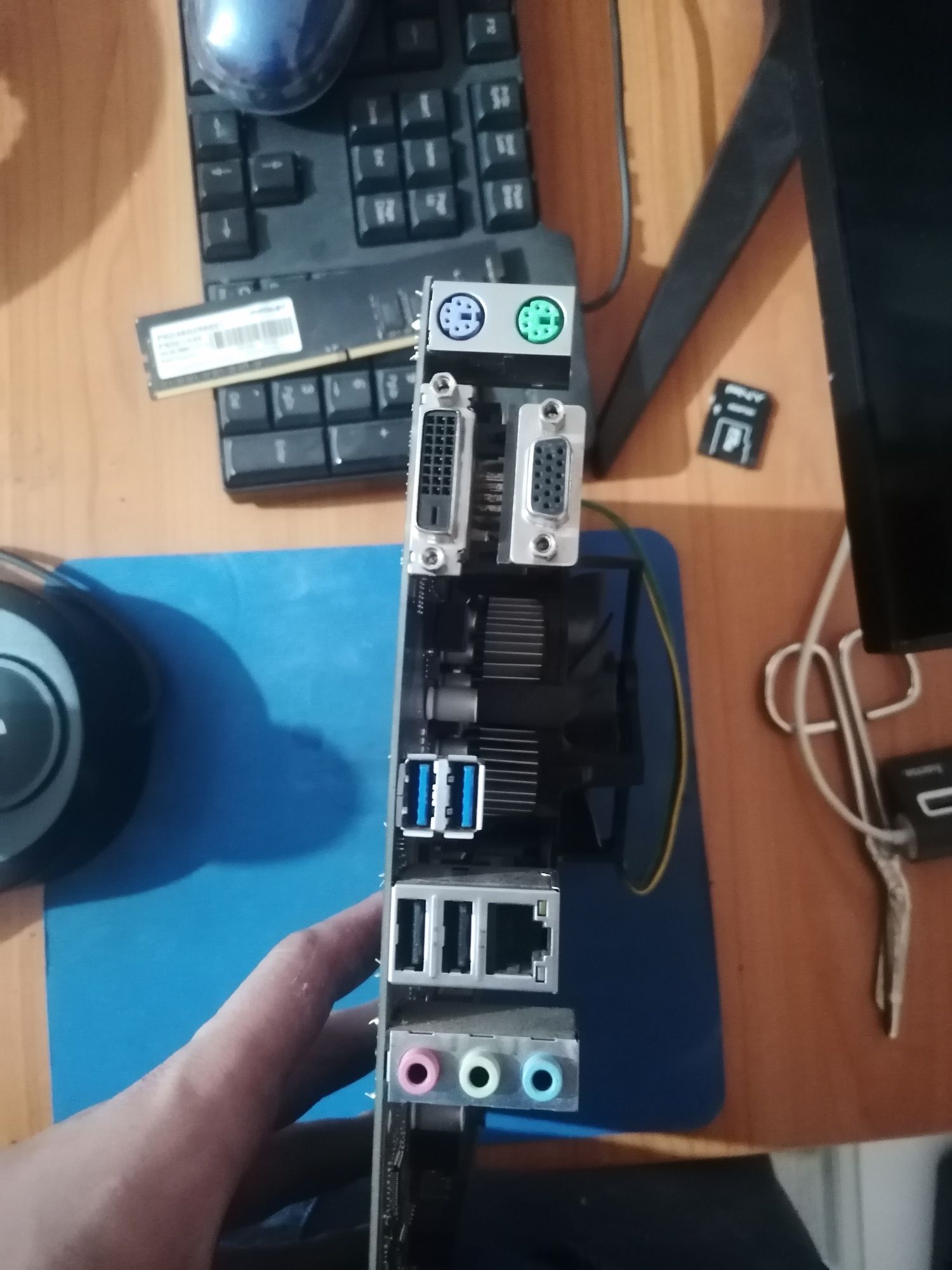 Set placa de baza (core i3, 8gb ram)