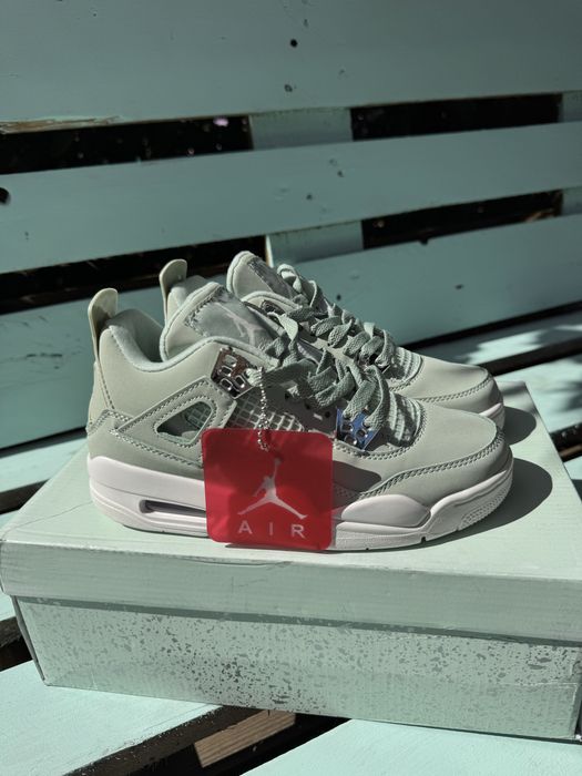 Jordan 4 Seafoam (Marimi:36,37)