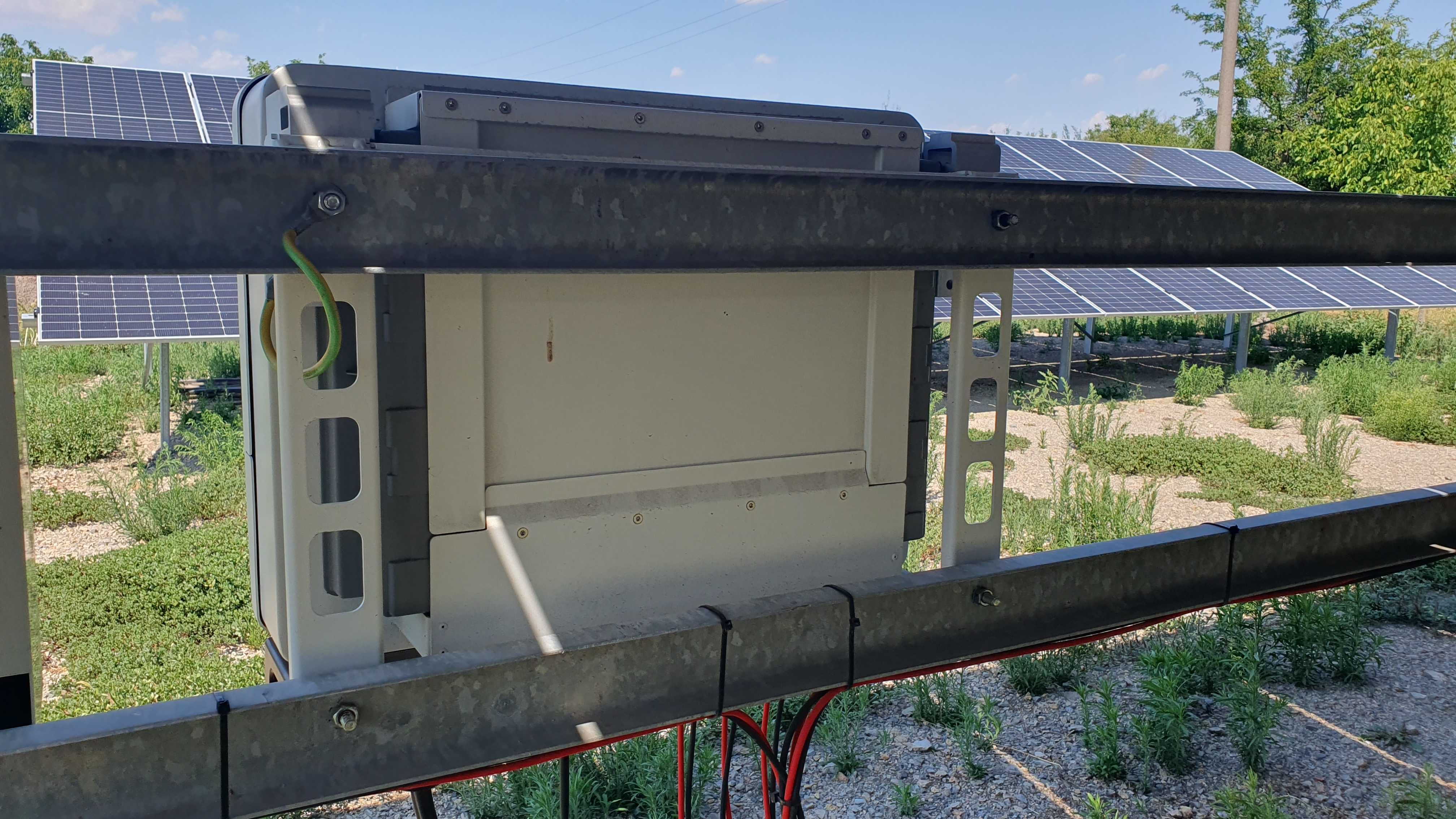Соларен инвертор 30kW Solis