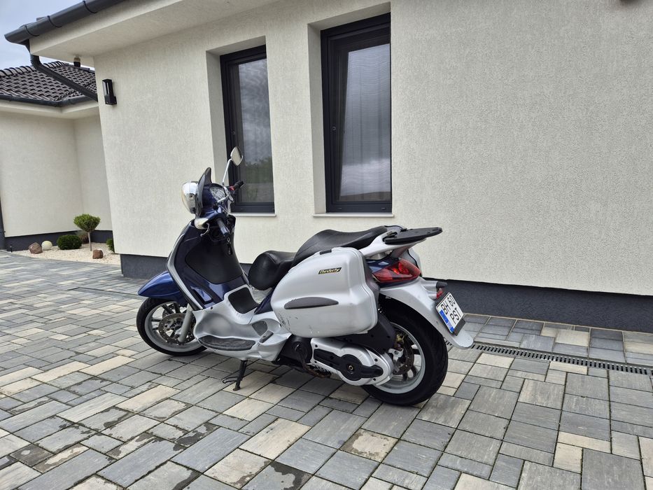 Piaggio Beverly 500
