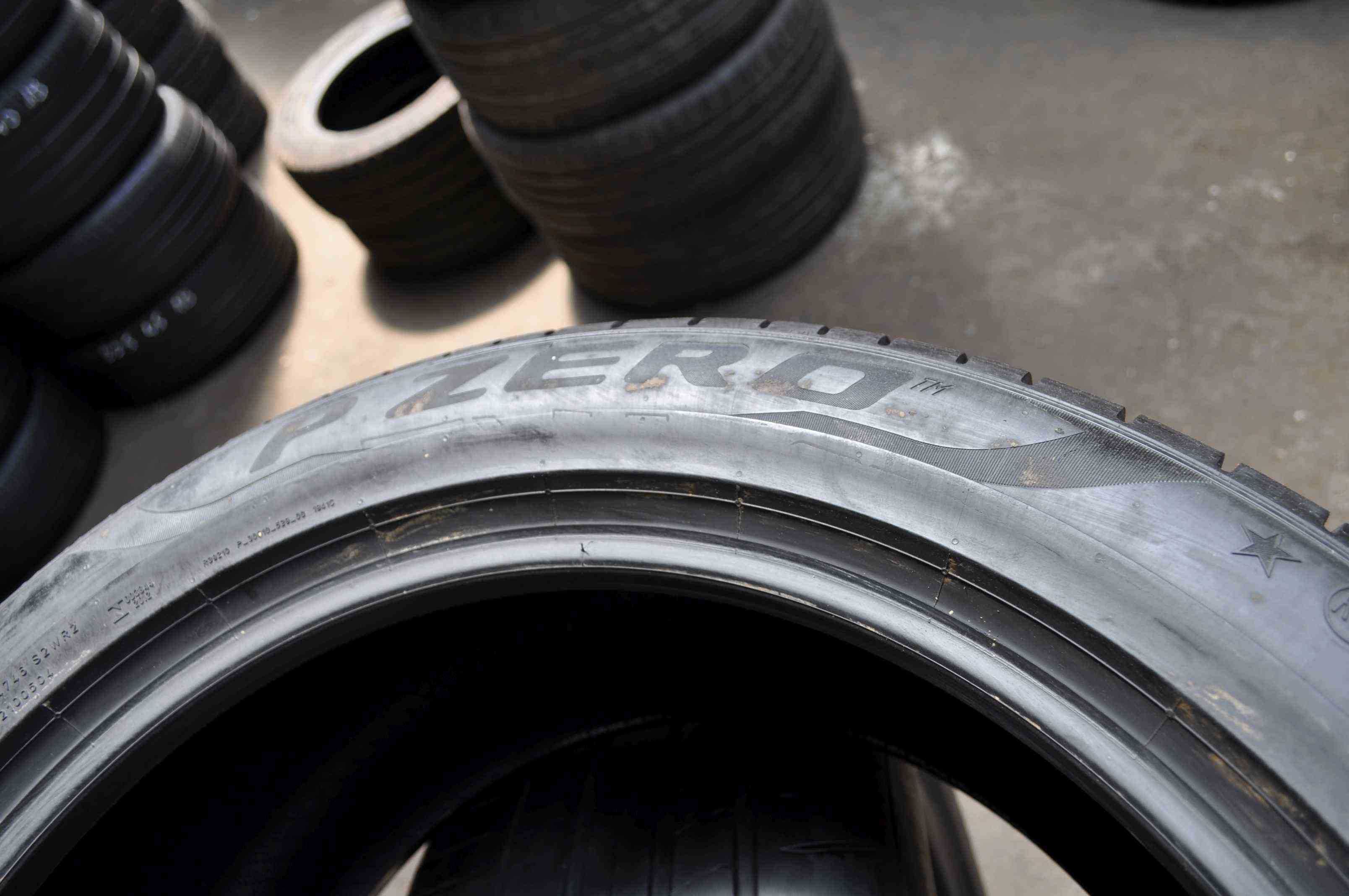 SET 2 Anvelope Vara 305/40 R20 PIRELLI P Zero PZ4  Runflat