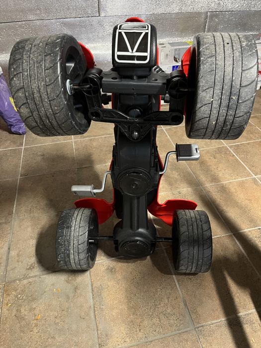 Детско АТВ с педали Falk atv