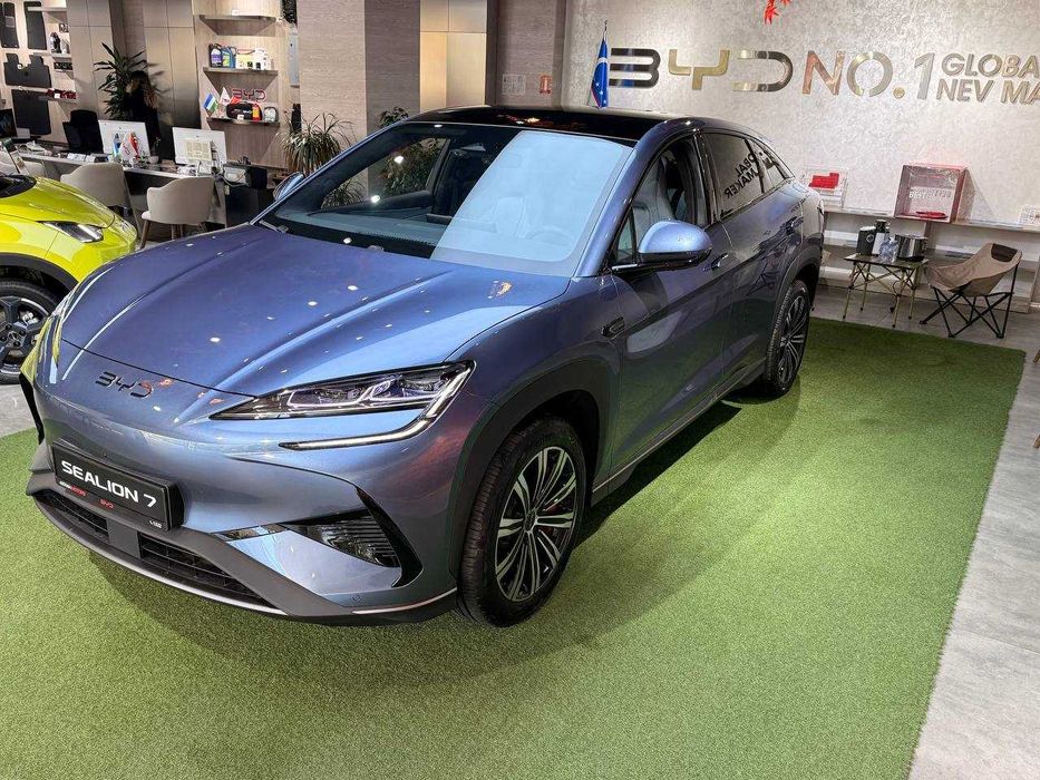 Byd Sealion 07 567 km Flagship Indigo Grey rangi