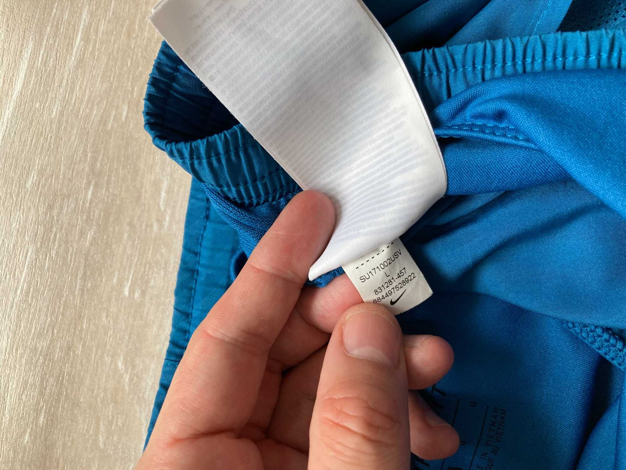 Найк Nike Dry Tempo Running женски къси панталони  шорти L