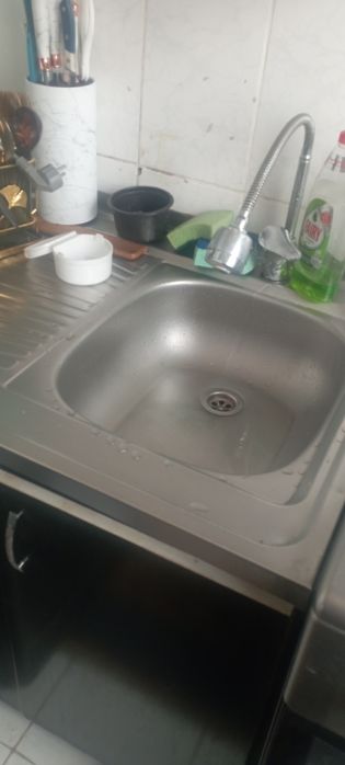 Раковина с тумбочкой