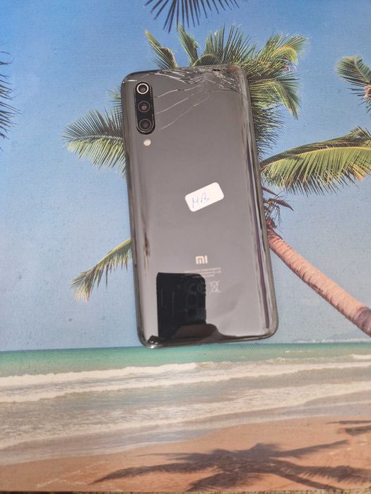 Xiaomi Mi 9 (M1902F1G)