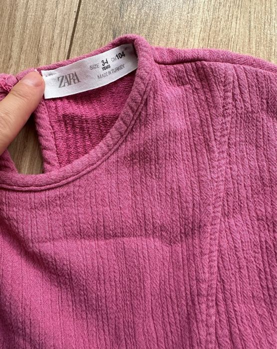 Rochite 3-4 ani, in stare foarte buna