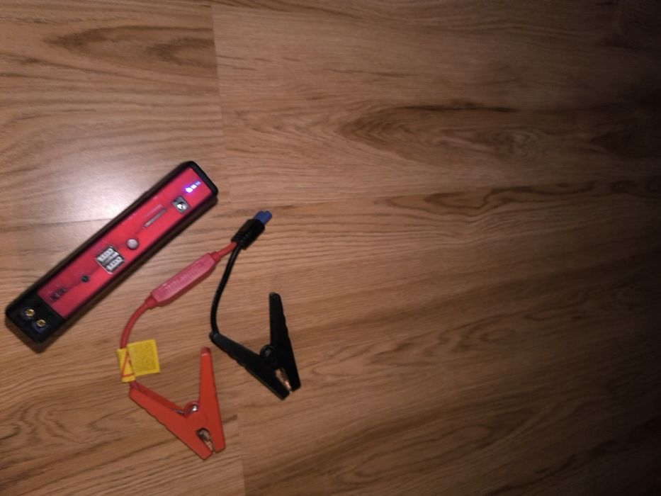 Стартерна батерия