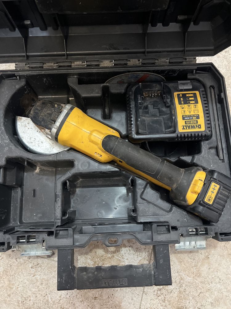 Акумулаторен Ъглошлайф Dewalt