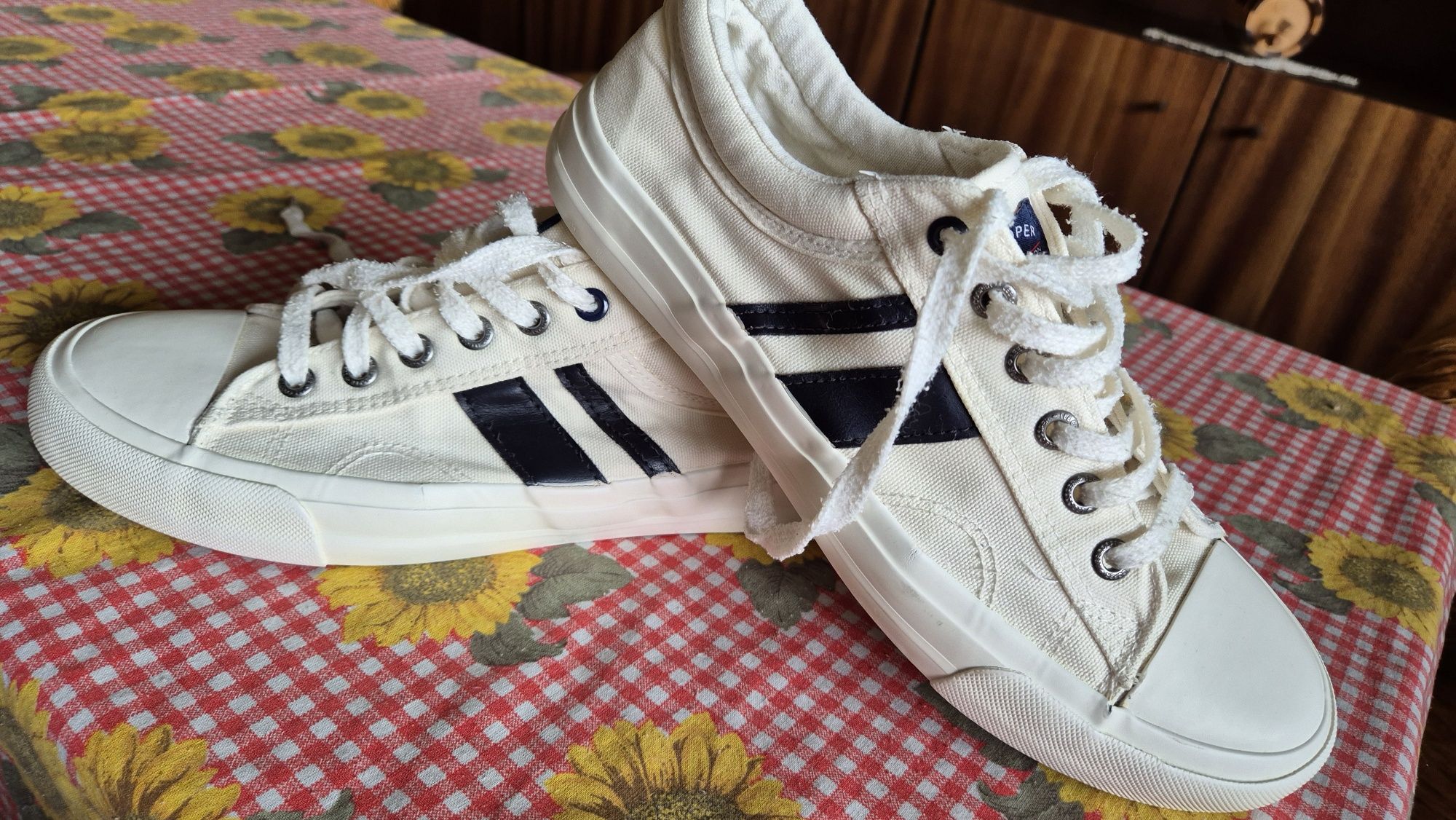Кецове Lee Cooper