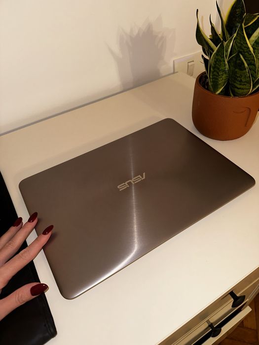 Laptop Asus ZenBook UX306U ultra slim functionare perfecta