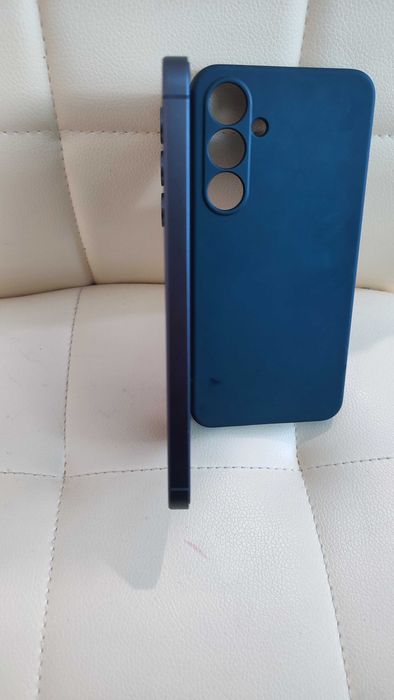 Samsung 24FE.  Чисто нов.