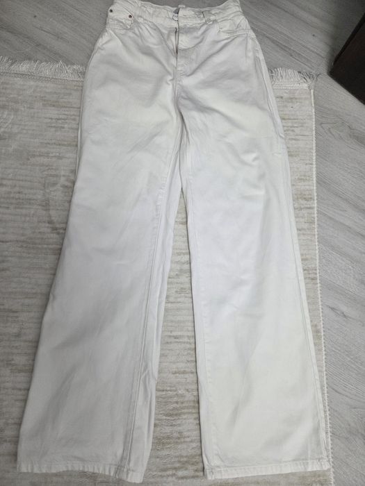 Pantaloni subțiri eleganți, casual evazați