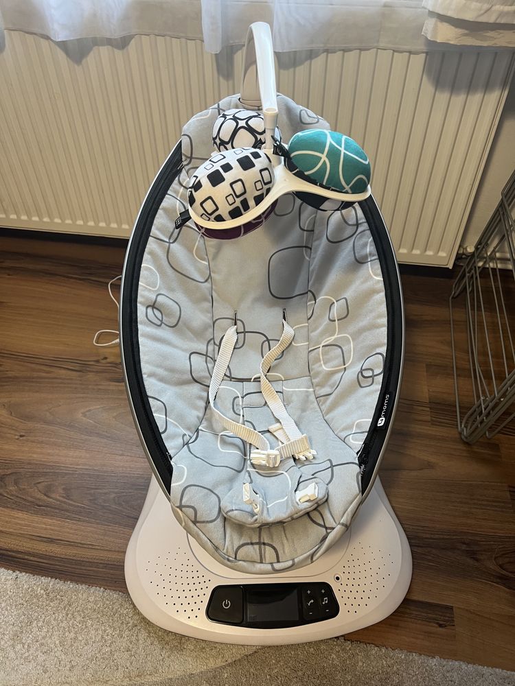 4 moms mamaroo leagan