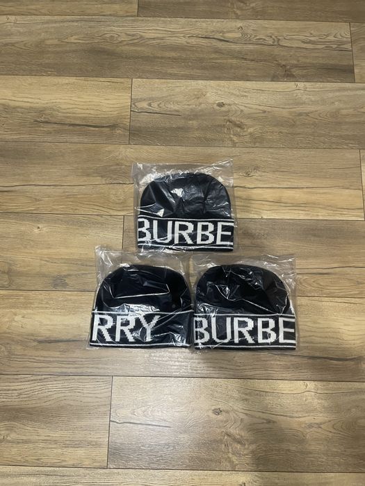 Зимняя новая шапка