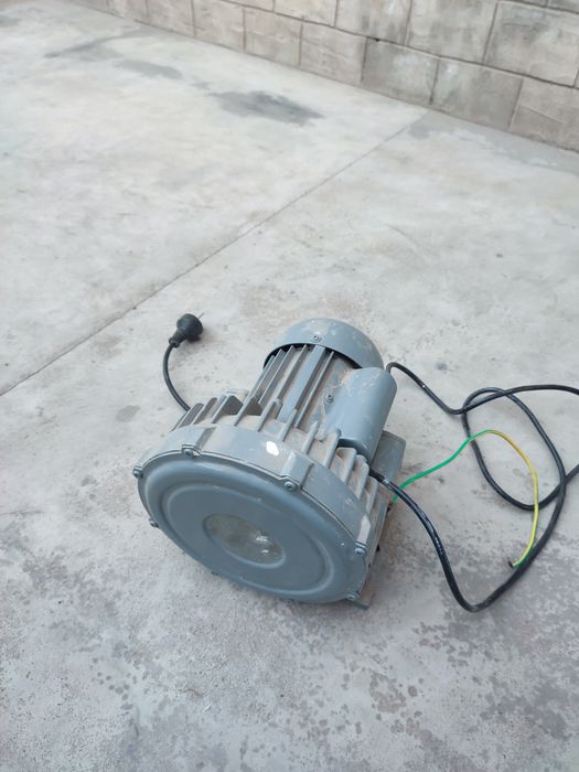 Воздушный компрессор и вакуумный насос