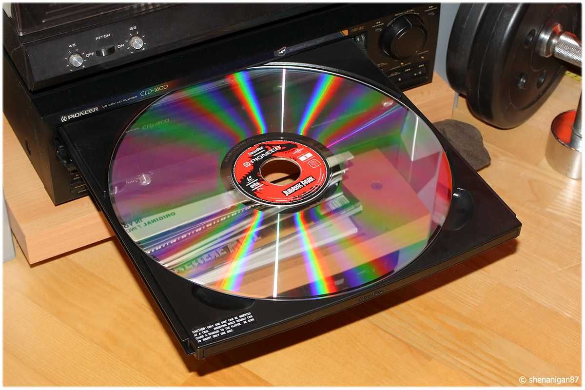 laser disc cu film si karaoke music in stare noua