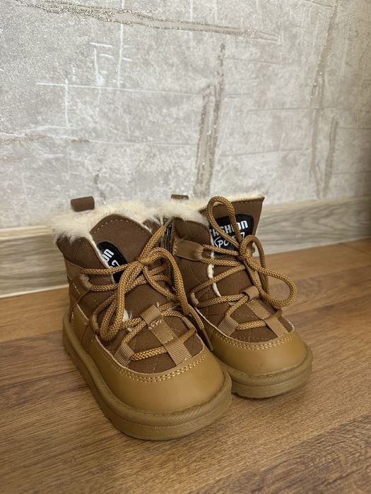 Продам зимние сапожки