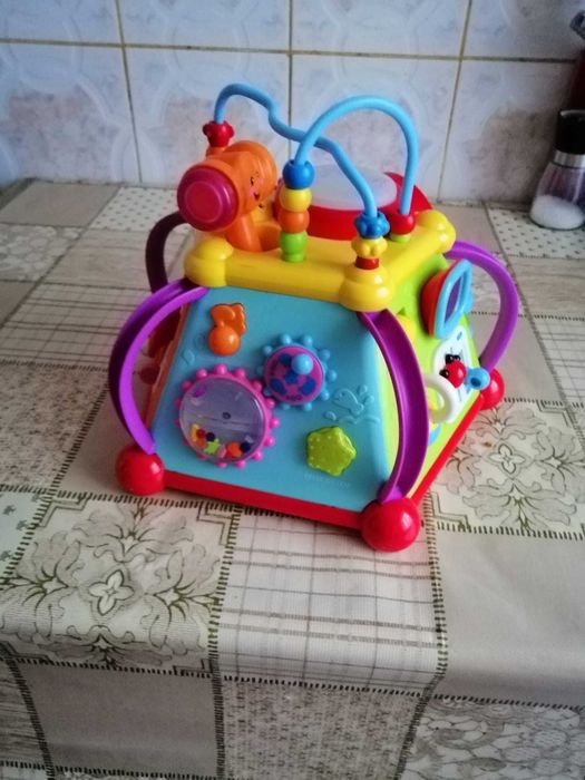 Cub cu sunete si lumini