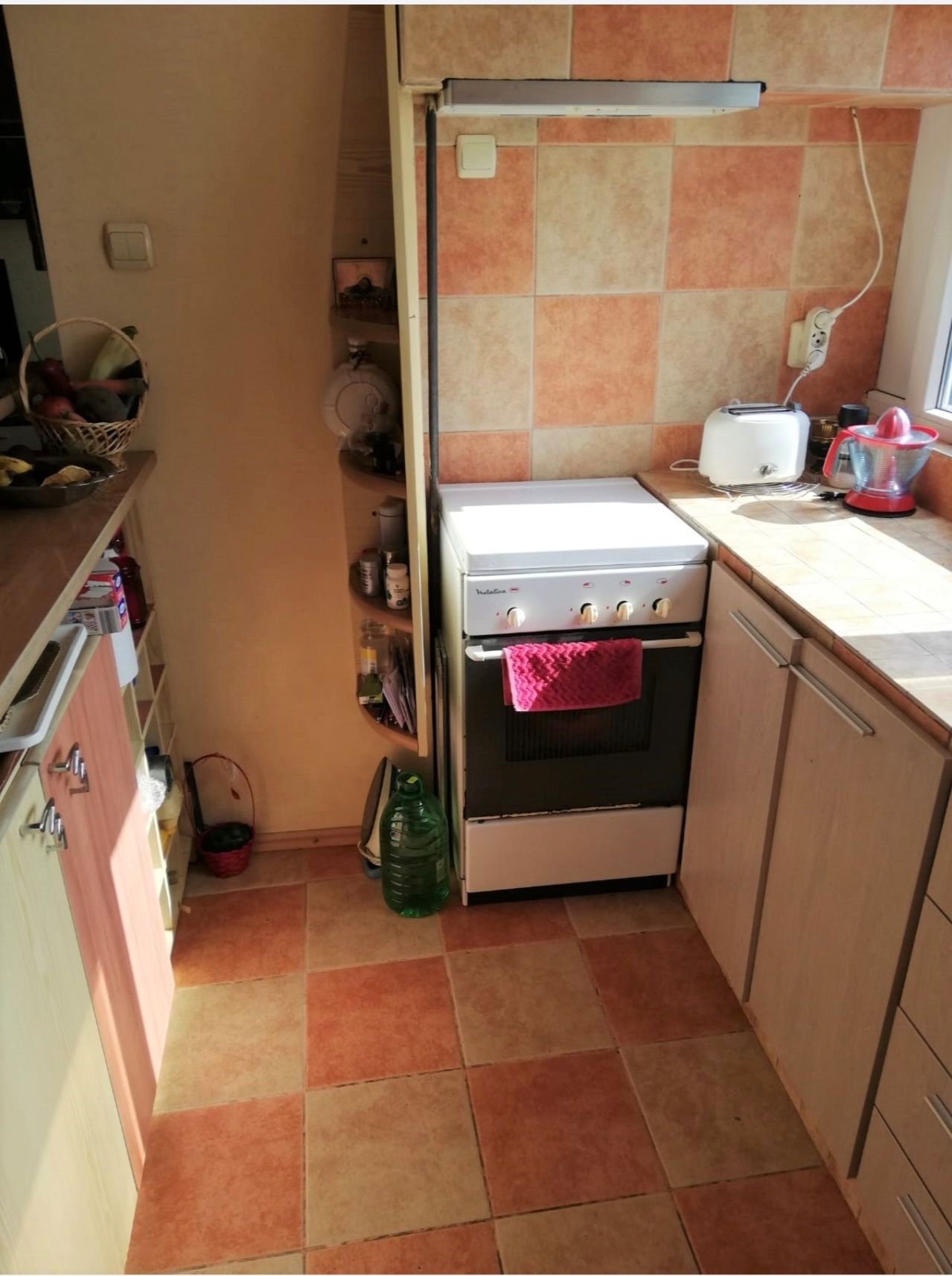 Vând apartament 4 camere