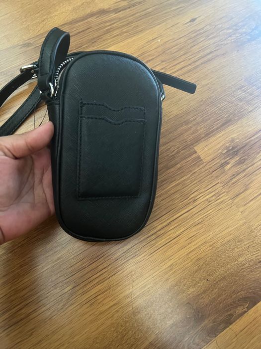 Guess малка чанта