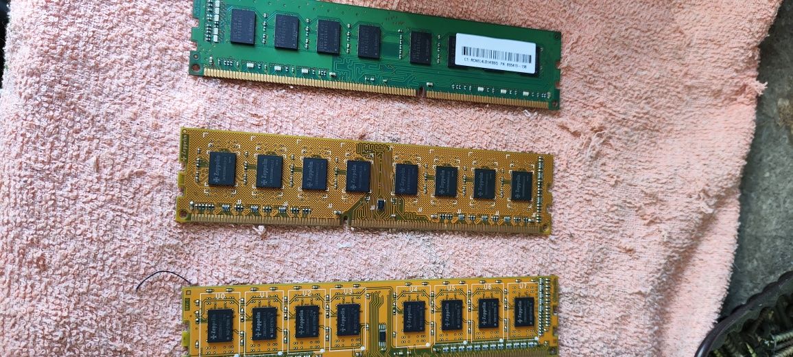 4Gb(2шт)ddr3 2gb(1шт)dd3