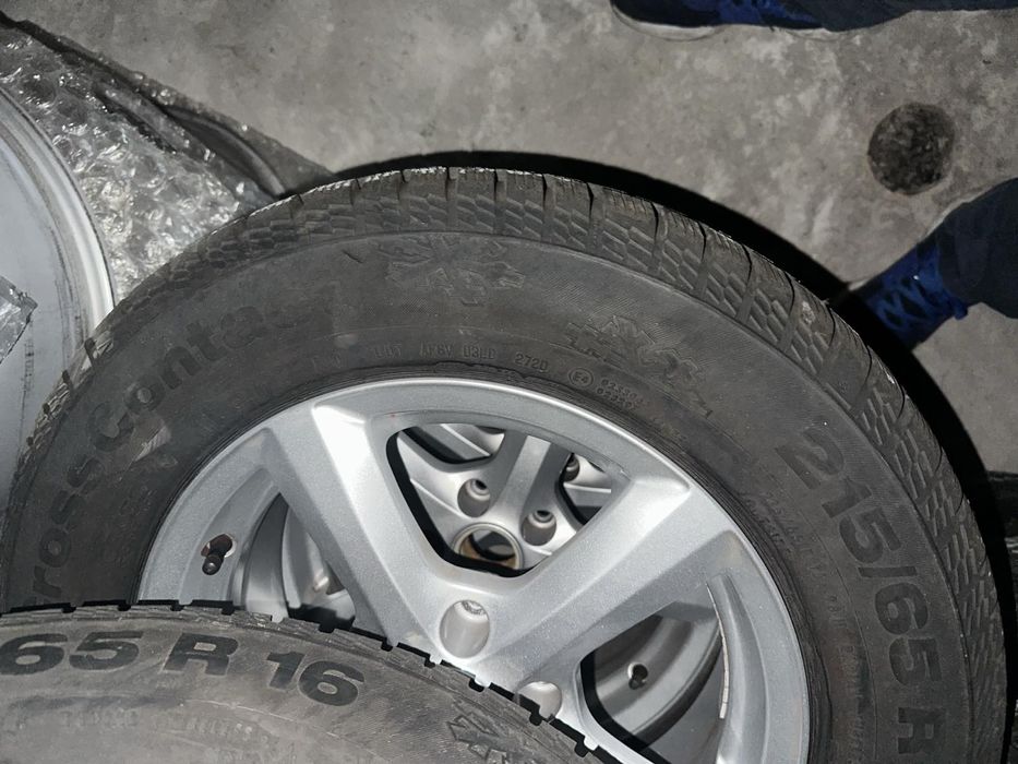 Гуми и джанти 16-ки за volkswagen tiguan 5 по 112 и стават на много др