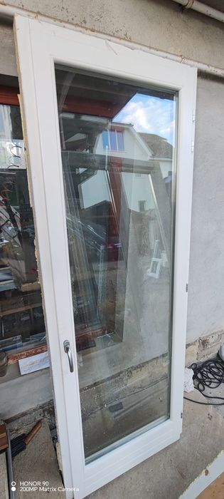 Ferestre sticla termopan & lemn stratificat