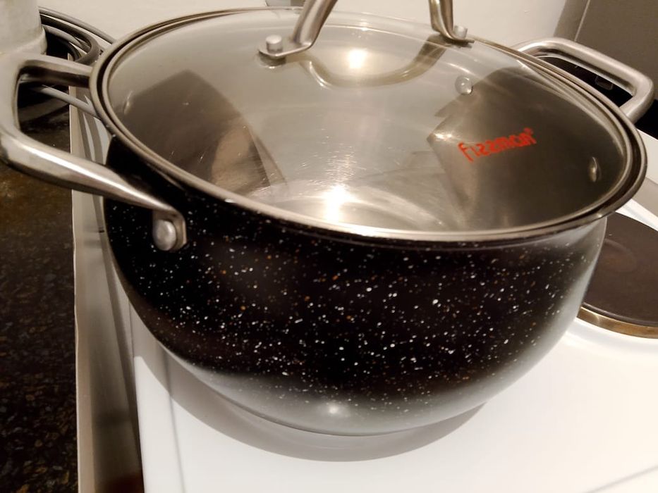 Продаю казан 8 литров