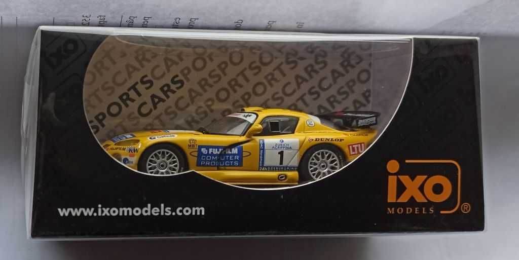 Macheta Chrysler Viper Zakspeed Winner 24h Nurburgring 2002 - IXO 1/43