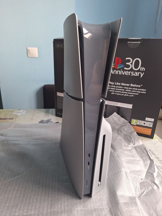 Sony PlayStation 5 Slim 30th Anniversary limited disk edition+игра