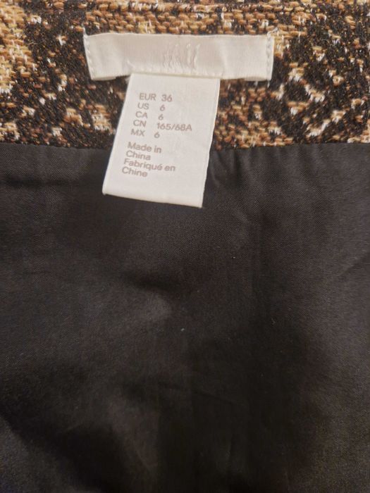 Fusta H&m cu print sarpe marimea 36 noua