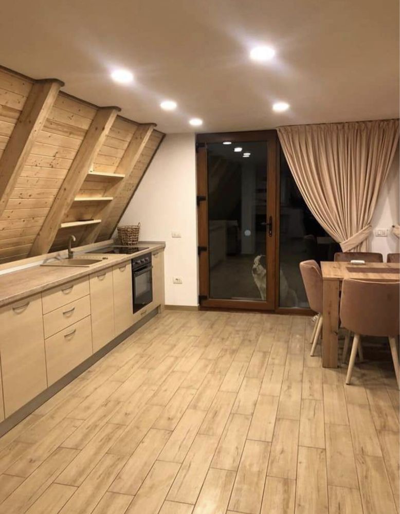 vanzare Cabane Tip A Frame, pe structura lemn La cheie