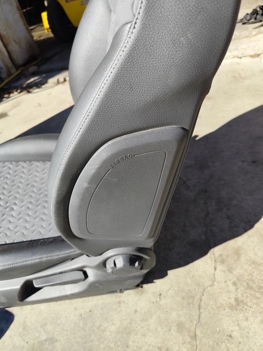 Салон за Corsa D 2013 г с Аербег и пиро патрони и четирите кори