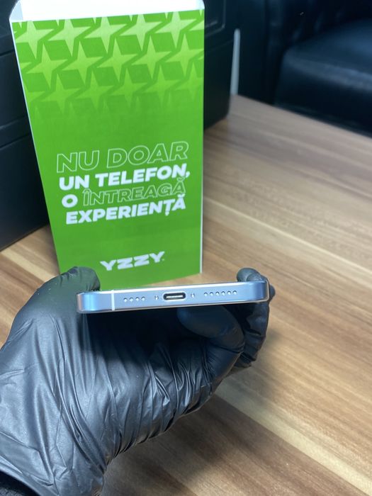 iPhone 16 Pro Max / 512 GB / Sănătate baterie 100% / Foarte bun