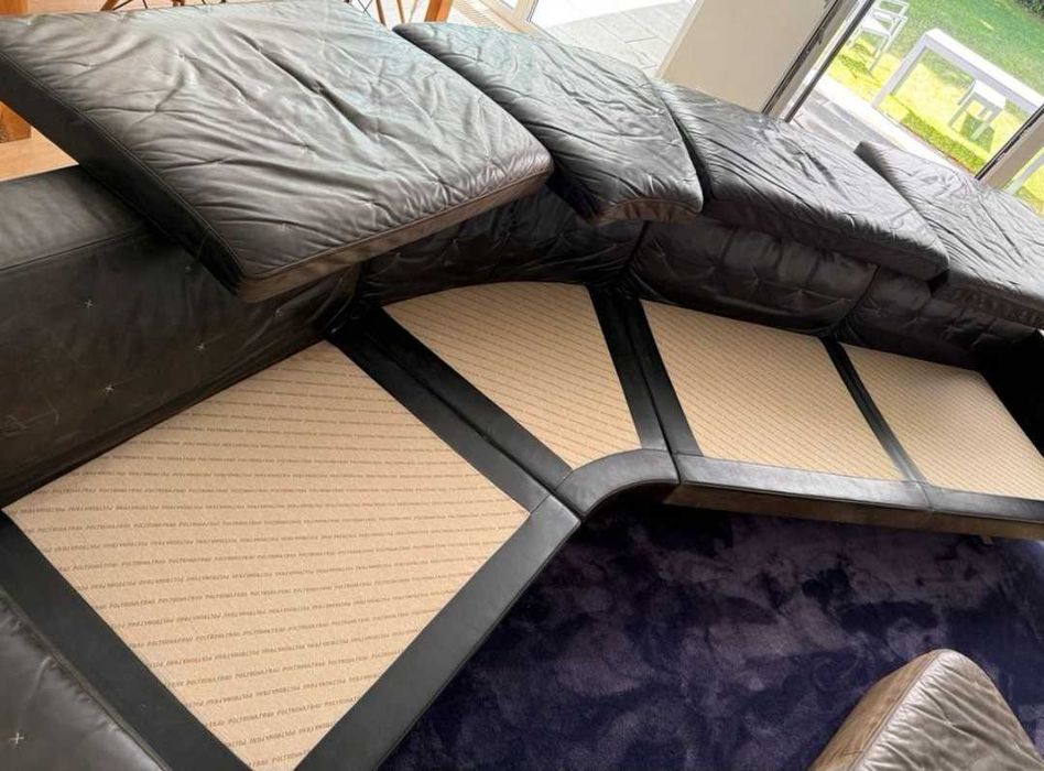 Poltrona Frau “Kennedee” – оригинален италиански диван с табуретка