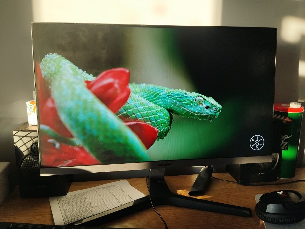 Монитор Samsung 24"