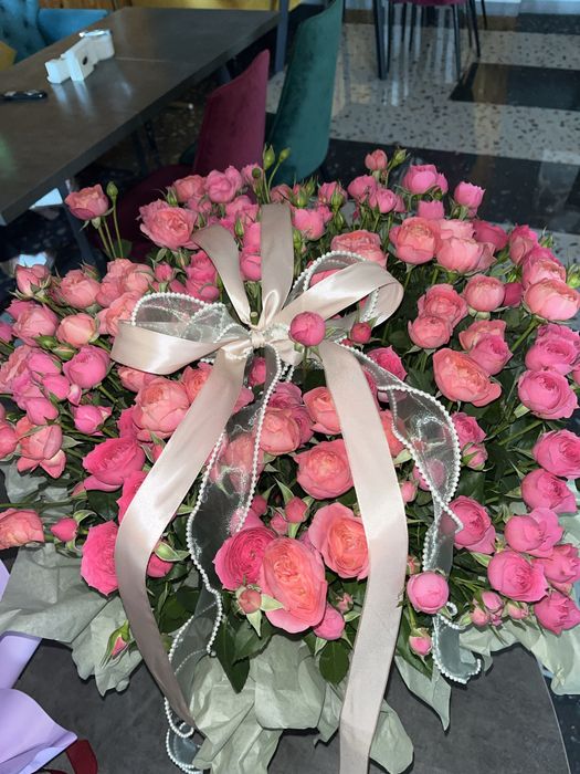 Цветы кустовые розы