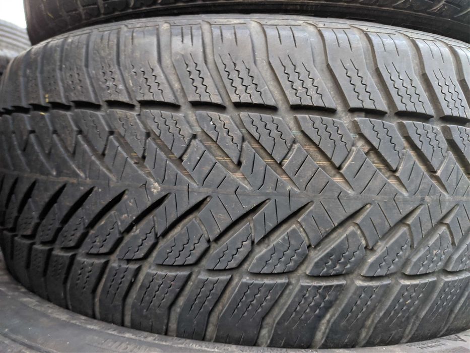 4бр Зимни гуми 225 45 17 - Goodyear Runflat