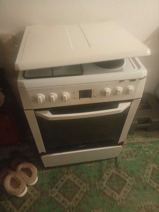 Готварска печка BEKO с газови котлони