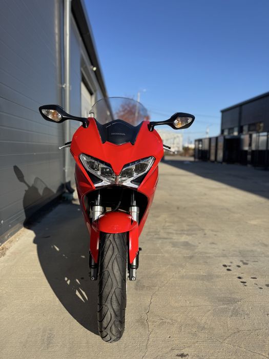 Funmoto Honda VFR 800F v tec nu (Yamaha Kawasaki Ktm)