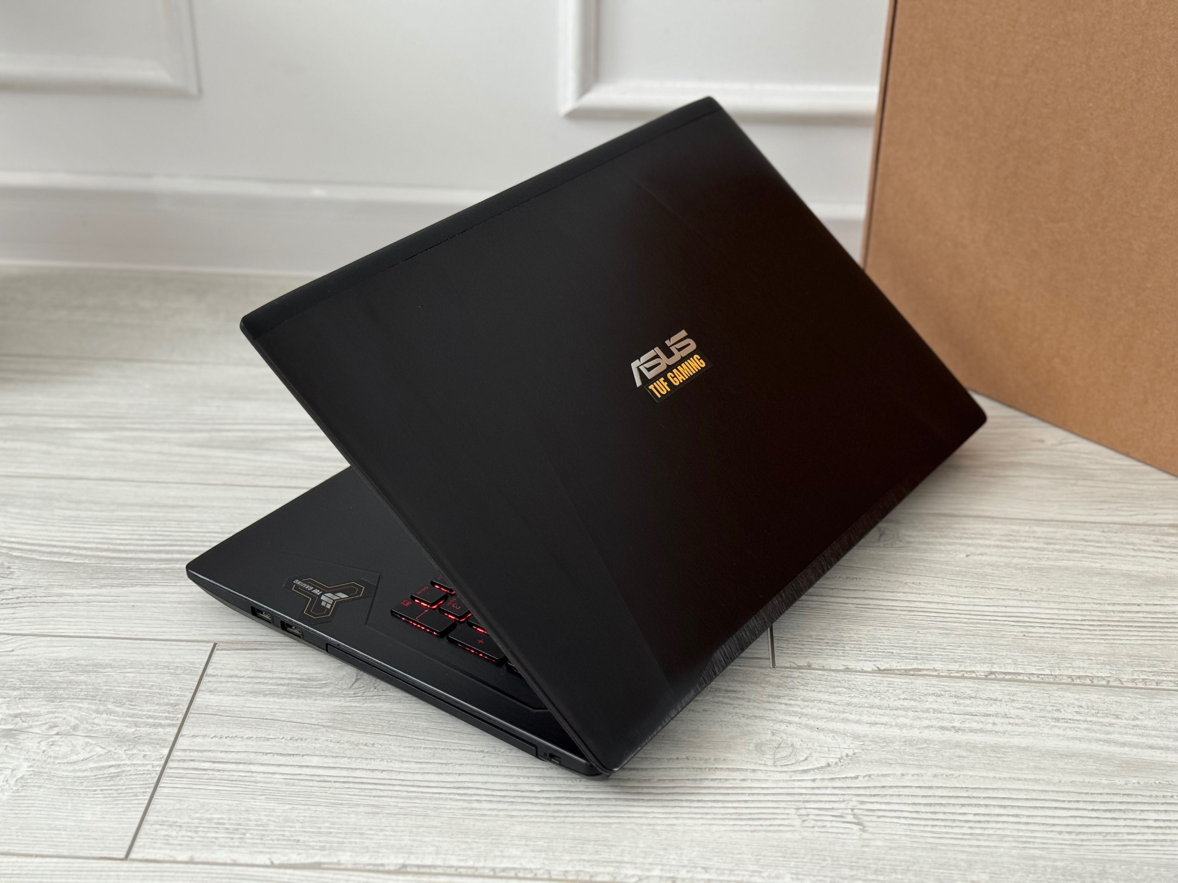 17.3 IPS FHD/GTX 1050 4GB /i7 7700HQ /1000GB/8GB рам/ TUF ASUS