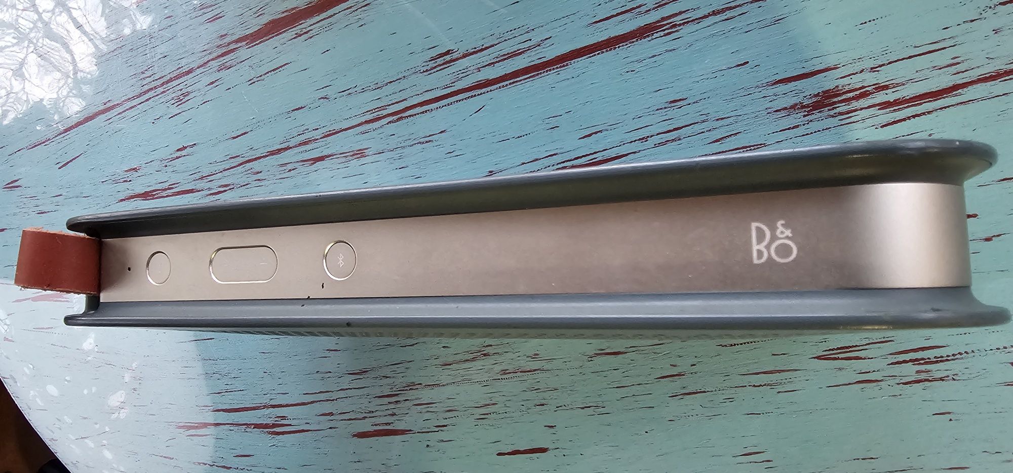 Bang and olufsen beoplay 2 si beoplay 1