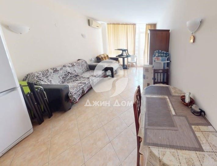 Продава се Двустаен апартамент в к.к. Слънчев бряг - 74 кв.м за 1014 €/кв.м - Снимка #2