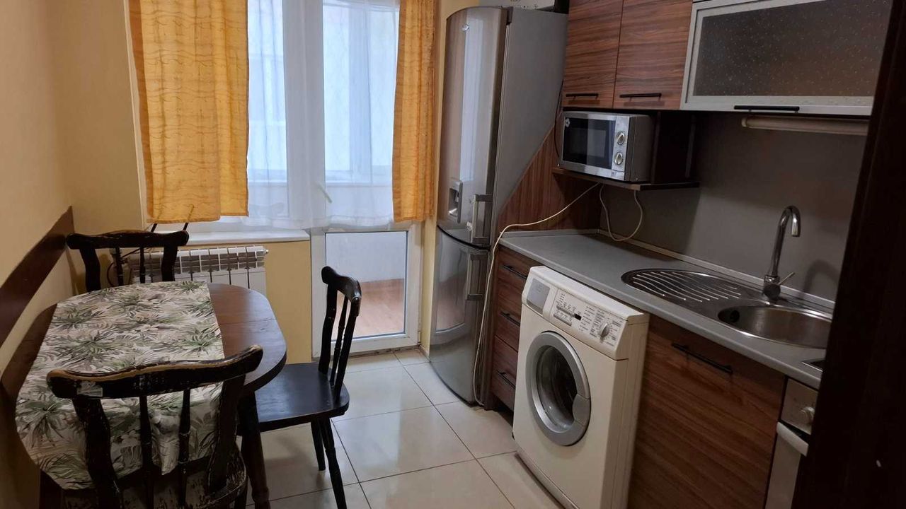 Дава се под наем Двустаен апартамент в Свищов - 57 кв.м за 153 € - Снимка #6